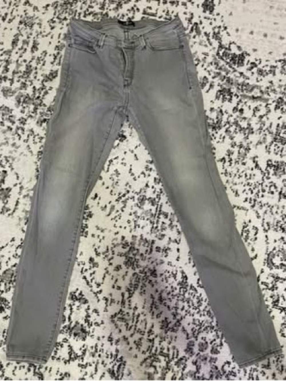 7 For All Mankind Women’s Light Grey Skinny Jeans